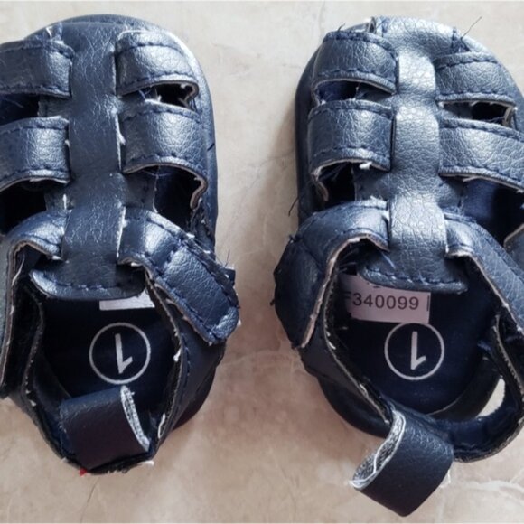 Newborn Sandals - Picture 2 of 4